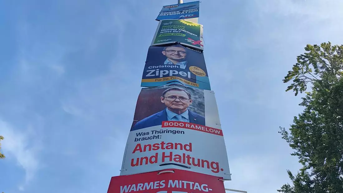 Wahlplakate von SPD, Linken, CDU, Grünen und AfD zur Landtagswahl in Thüringen am 06.08.2024 - Bild: über dts Nachrichtenagentur