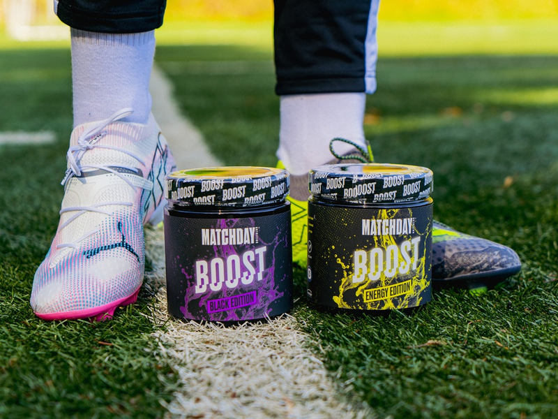 MATCHDAY NUTRITION®: Warum Energy-Drinks für Fußballer ungeeignet sind - und was die Leistung auf dem Platz wirklich steigert - Foto: presseportal.de