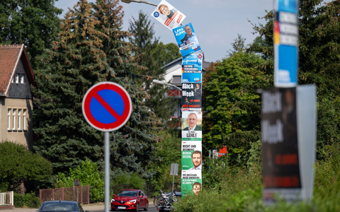 Der Wahlkampf läuft auch Hochtouren. In drei Wochen wird in Sachsen und Thüringen gewählt. (Archivbild) - Foto: Hendrik Schmidt/dpa