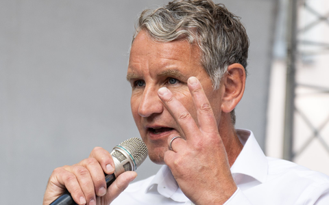 Thüringens AfD-Landesschef Björn Höcke will erster AfD-Ministerpräsident werden. Angesichts der voraussichtlichen Mehrheitsverhältnisse im künftigen Thüringer Landtag ist das aber unwahrscheinlich. (Archivbild) - Foto: Hannes P. Albert/dpa