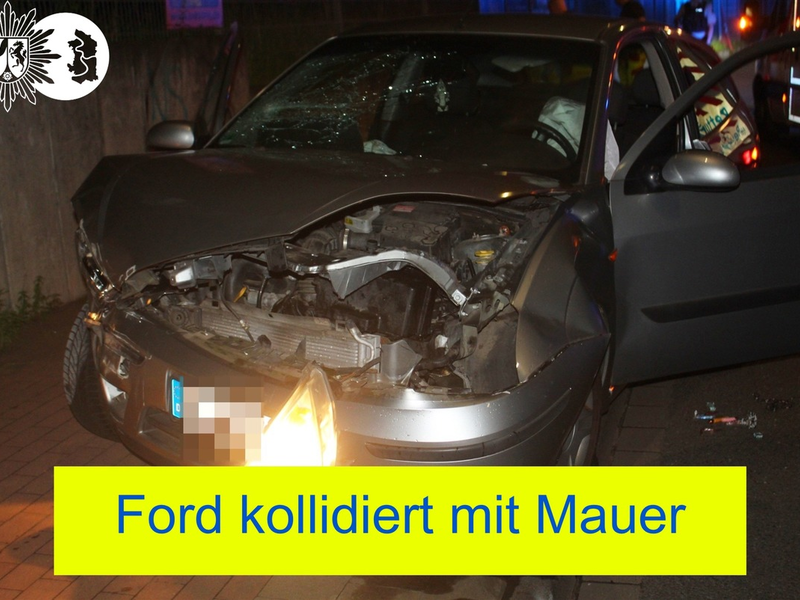 POL-DU: Ruhrort: Kontrolle verloren - Auto kollidiert mit einer Mauer - Foto: presseportal.de