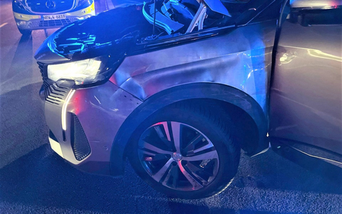 POL-K: 240809-3-K/BAB Mutmaßliche Autodiebe nach kurzer Verfolgungsfahrt in Köln gestellt - vier teils minderjährige Tatverdächtige aus Frankreich festgenommen - Foto: presseportal.de