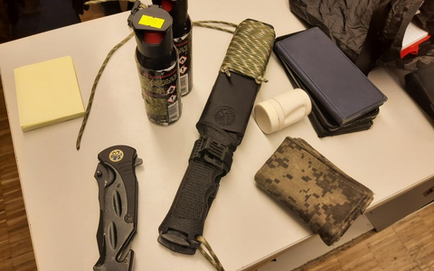 Bundespolizeidirektion München: Bewaffneter Zugfahrgast löst Großeinsatz aus/ Polizei nimmt Slowaken am Bahnsteig fest - Foto: presseportal.de