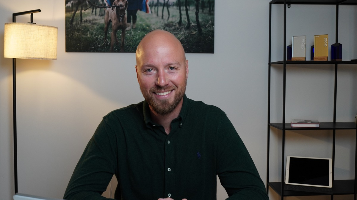 Der #Finanzpoet Max Michelberger klärt auf: Darum ist ein individuelles Anlagekonzept für den finanziellen Erfolg unverzichtbar - Foto: presseportal.de