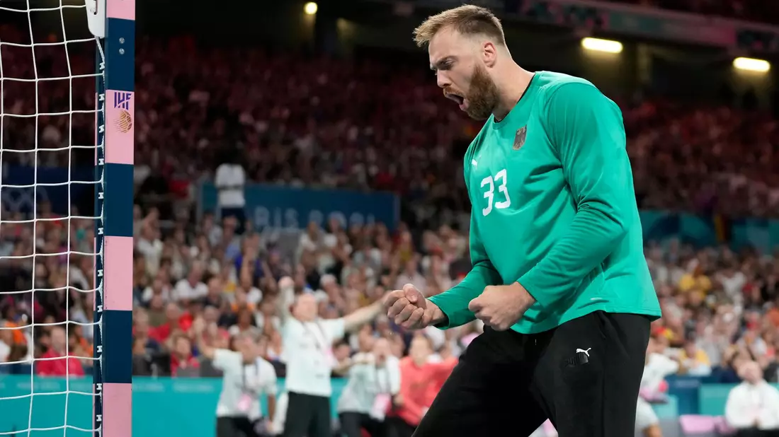 Spanien verzweifelte in der ersten Halbzeit an DHB-Keeper Andi Wolff. - Bild: Brian Inganga/AP