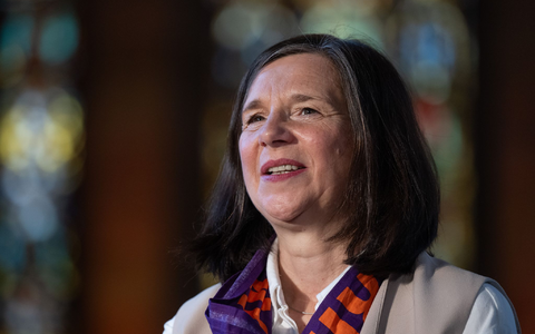 Bundestagsvize Katrin Göring-Eckardt hat fĂŒr einen Tweet wĂ€hrend der FuĂball-EM viel Kritik eingesteckt. (Archivbild) - Foto: Hendrik Schmidt/dpa Bundestagsvize Katrin Göring-Eckardt hat fĂŒr einen Tweet wĂ€hrend der FuĂball-EM viel Kritik eingesteckt. (Archivbild) - Foto: Hendrik Schmidt/dpa