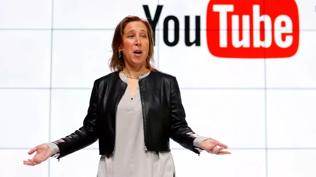 Wojcicki spielte mehrfach eine Schlüsselrolle in der Google-Geschichte. (Archivbild) - Bild: Reed Saxon/AP/dpa