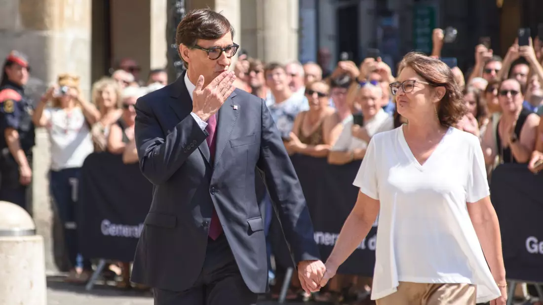 Bei seiner Amtseinführung äußerte sich Illa versöhnlich gegenüber seinen separatistischen Vorgängern im Amt des Ministerpräsidenten. - Bild: Alberto Paredes/EUROPA PRESS/dpa