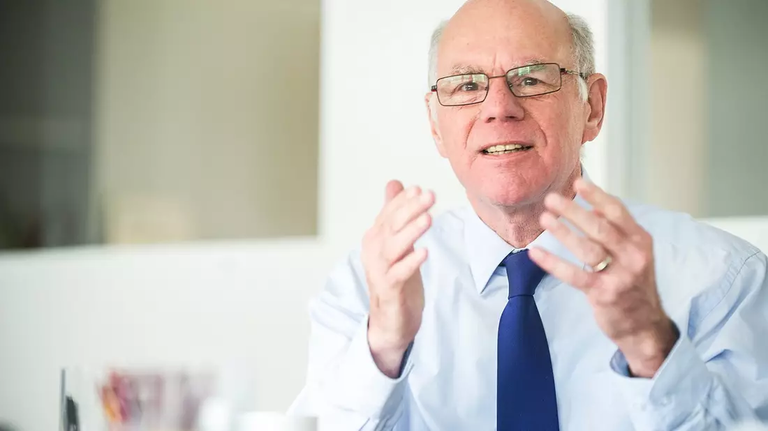Norbert Lammert im Senioren Ratgeber: Mit Gelassenheit und einem freundlichen Wort wächst die Akzeptanz für Entscheidungen - Bild: presseportal.de