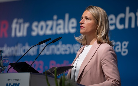 Verbandspräsidentin Verena Bentele: Einsamkeit zu Weihnachten ist schmerzlich. (Archivbild) - Foto: Christophe Gateau/dpa