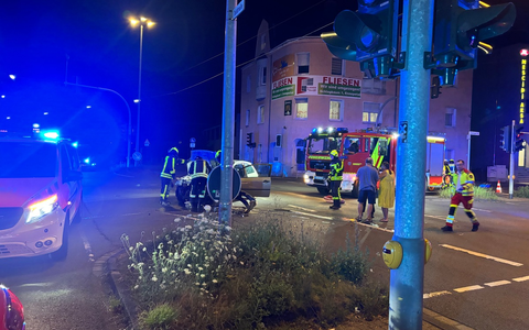 FW-EN: Verkehrsunfall Talstr. / Hattinger Str. - Foto: presseportal.de