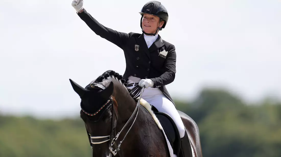 Das Erfolgsduo Isabell Werth und Wendy  - Bild: Rolf Vennenbernd/dpa