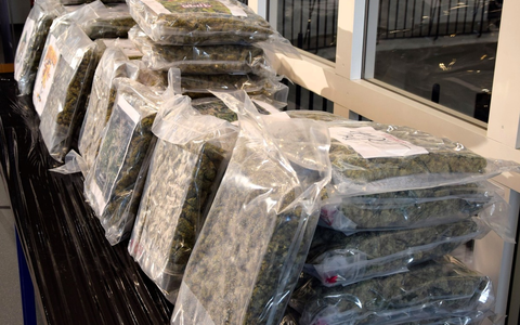 ZOLL-M: Schmuggel von Drogen über Mietlager (Self-Storages) aufgedeckt. - Foto: presseportal.de