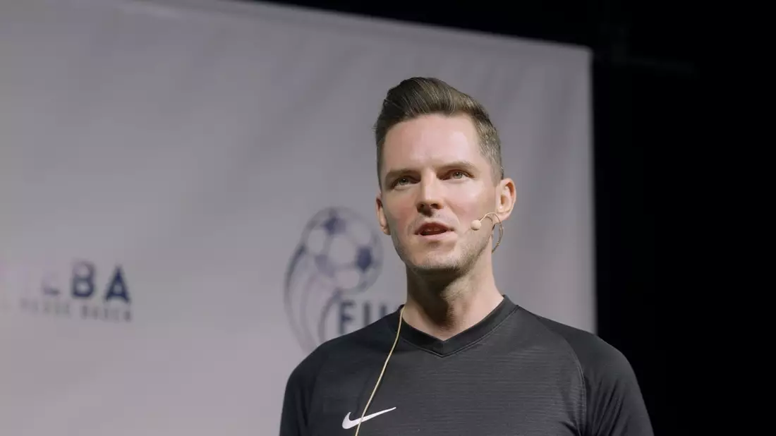 Fit für die neue Saison: Ernährungscoach Stephan Berg von MATCHDAY NUTRITION® gibt 3 Tipps, wie Fußballer schnell wieder in Topform kommen - Bild: presseportal.de