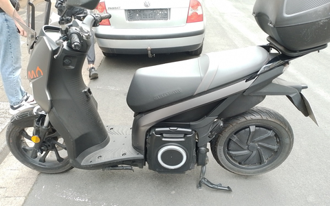 POL-HM: Zeugenaufruf nach Unfallflucht - wer kennt die beschriebenen Personen? - Foto: presseportal.de