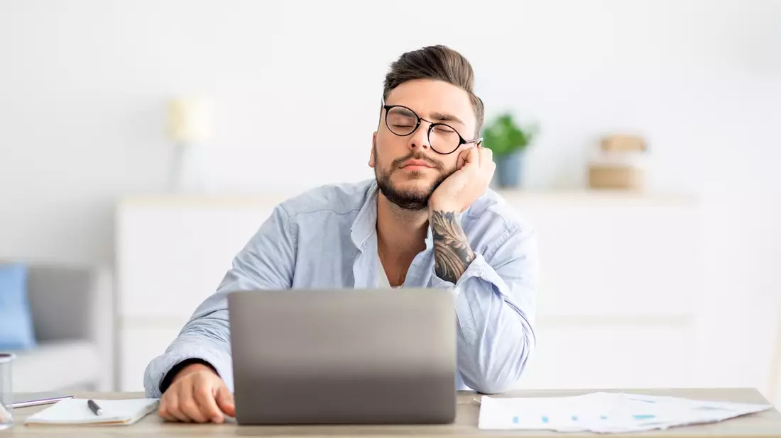 Grüße aus dem Sommerloch / wann Minusstunden problematisch werden - Bild: presseportal.de