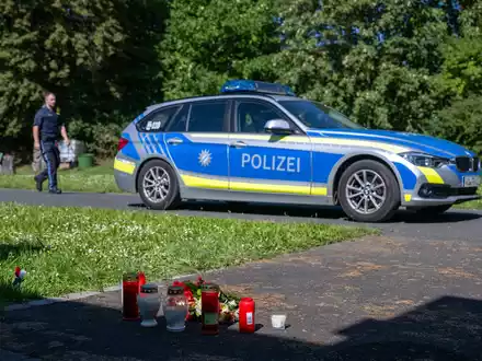 Die Verteidigung eines wegen Mordes verurteilten 15-Jährigen hat Revision eingelegt. (Archivbild) - Foto: Pia Bayer/dpa