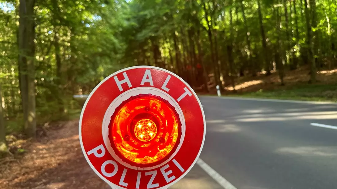 POL-HI: Geschwindigkeitsüberwachung auf der B 243 zwischen Wesseln und Nette - Bild: presseportal.de