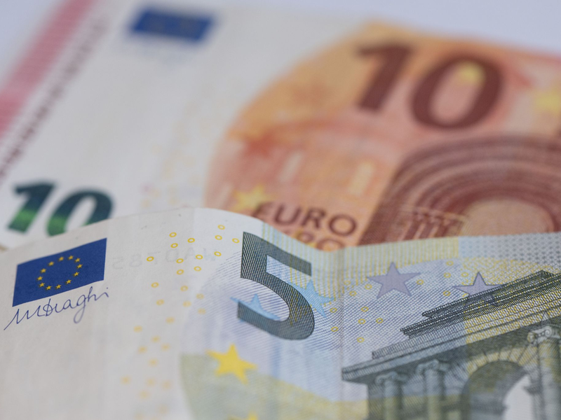 Hohe Tarifabschlüsse lassen die Reallöhne der Tarifbeschäftigten steigen. - Foto: Sebastian Kahnert/dpa