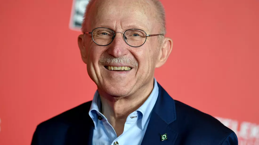 Der frühere Werder-Manager Willi Lemke ist tot. - Bild: Britta Pedersen/dpa-Zentralbild/dpa