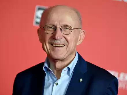 Der frühere Werder-Manager Willi Lemke ist tot. - Foto: Britta Pedersen/dpa-Zentralbild/dpa