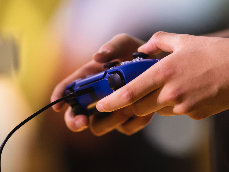 Der Umsatz im Gaming-Markt in Deutschland war zuletzt rückläufig. (Symbolbild) - Foto: Marius Becker/dpa