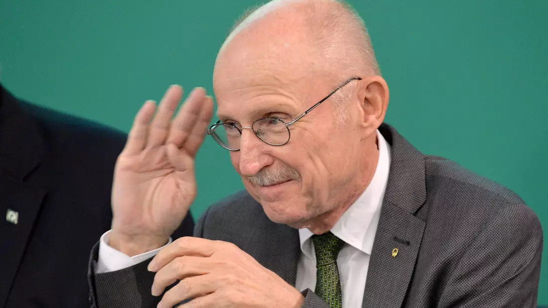 Der langjährige Werder-Manager Willi Lemke ist gestorben. - Bild: Carmen Jaspersen/dpa