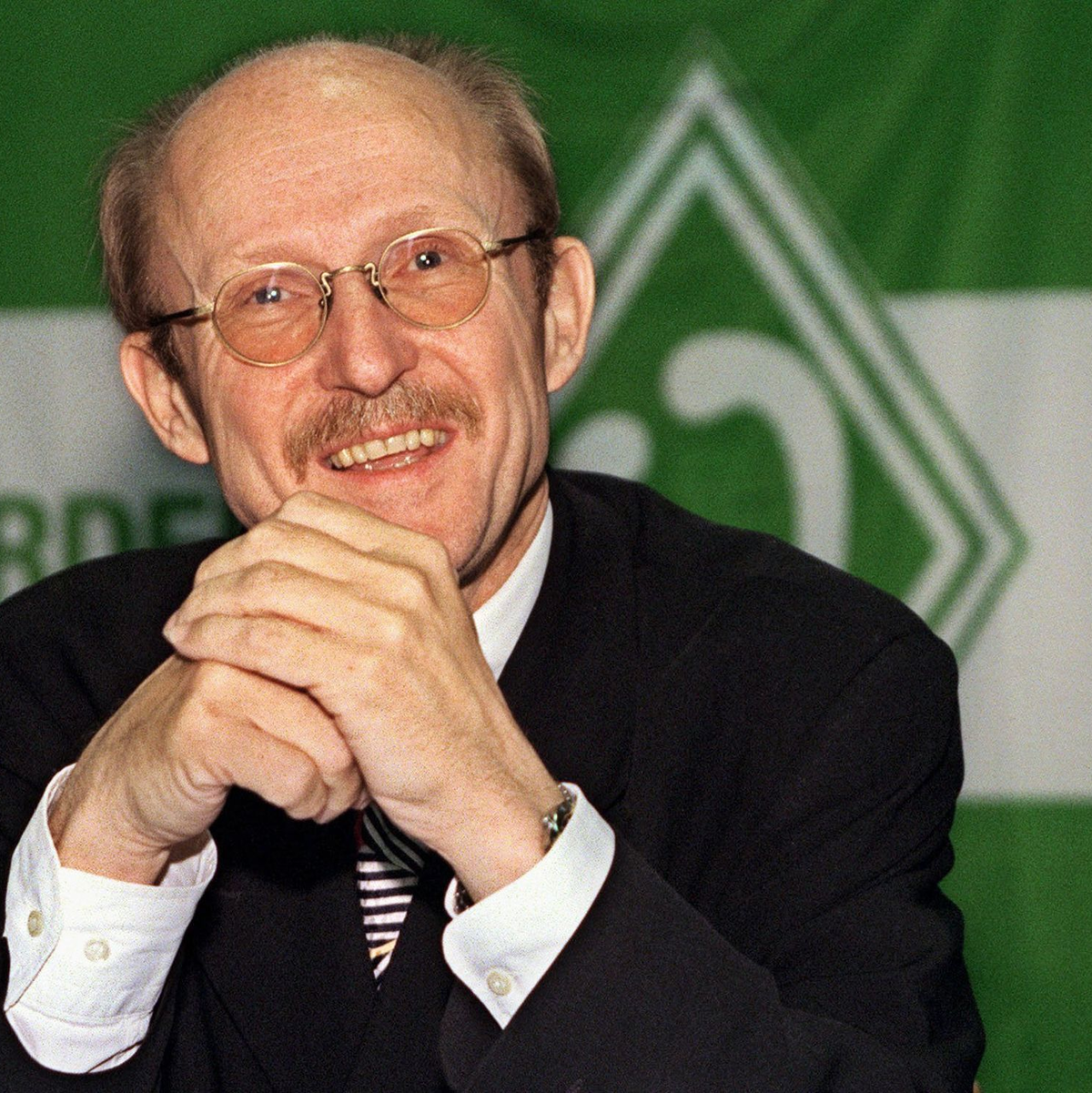 Der langjährige Werder-Manager Willi Lemke ist gestorben. - Foto: Ingo Wagner/dpa