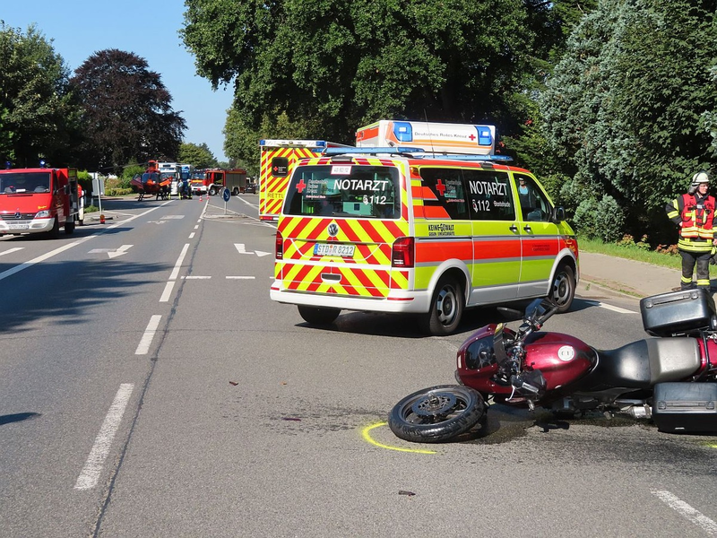 POL-STD: Motorradfahrer bei Unfall in Düdenbüttel schwer verletzt, Kupferfallrohre in Harsefeld entwendet, Einbrecher in Gräpeler Kläranlage und Mehrzweckhalle Großenwöhrden - Foto: presseportal.de