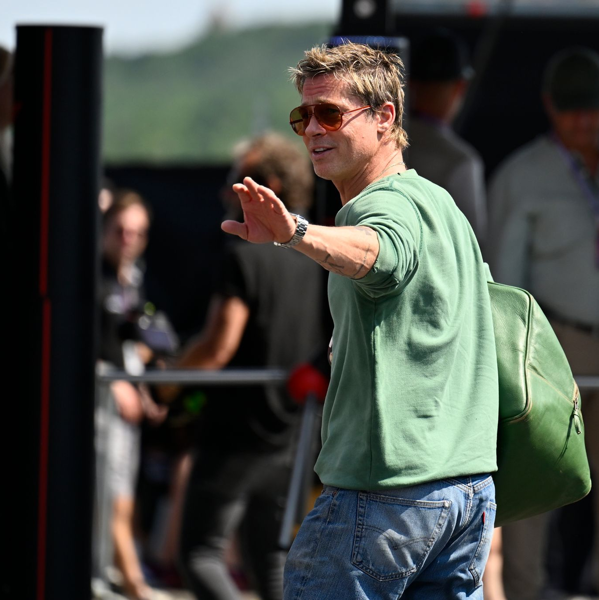 Brad Pitt denkt manchmal daran, Wunden «lieber einfach so heilen» zu lassen, als ins Krankenhaus zu fahren. (Archivbild) - Foto: Denes Erdos/AP/dpa