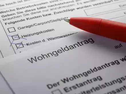 Preise und Wohnkosten sind gestiegen, zum Januar soll auch das Wohngeld erhöht werden. (Archivbild) - Foto: Robert Michael/dpa