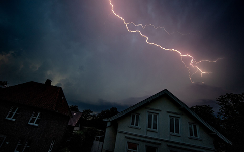 Nach der Hitze gab es Unwetter in Deutschland. - Foto: Hauke-Christian Dittrich/dpa