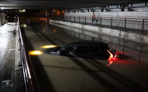In Bruchsal im Landkreis Karlsruhe gibt es Überflutungen. - Foto: René Priebe/dpa
