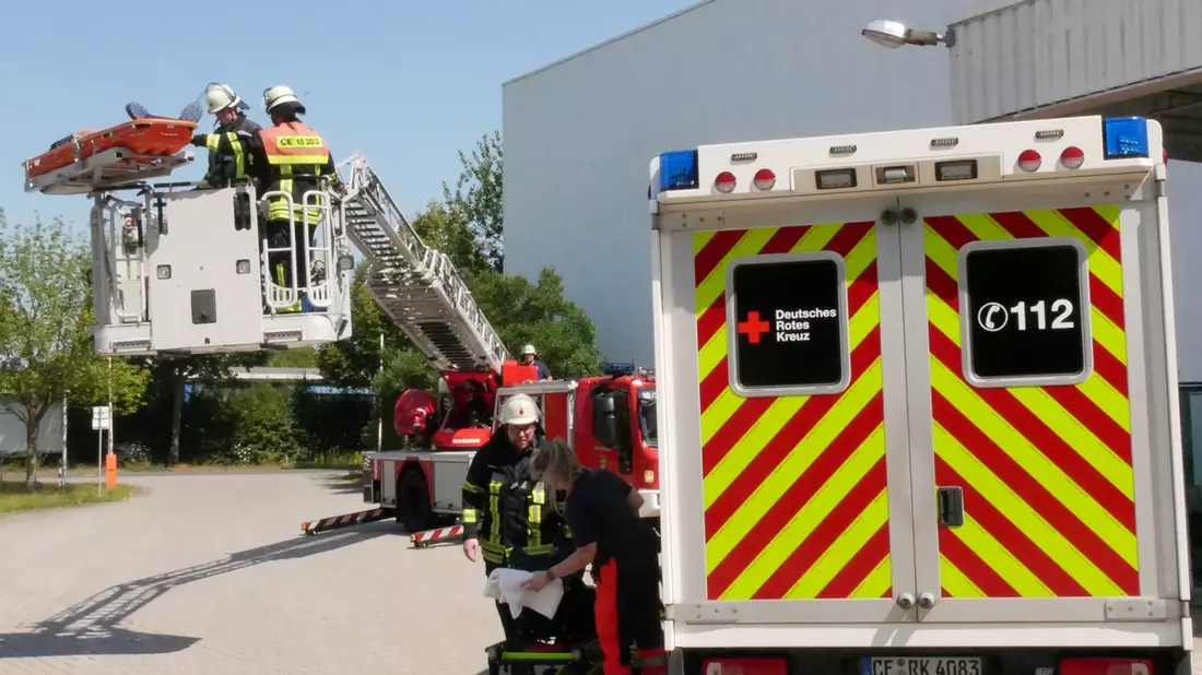 FW Celle: Celler Feuerwehr mehrfach gefordert - bereits drei Einsätze am Mittwoch - Bild: presseportal.de