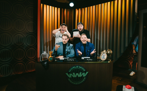 Papaplatte Dennis Wolter Reeze Benni Wolter World Wide Wohnzimmer - Foto: Joyn/Felix Görgens, presseportal.de Papaplatte Dennis Wolter Reeze Benni Wolter World Wide Wohnzimmer - Foto: Joyn/Felix Görgens, presseportal.de