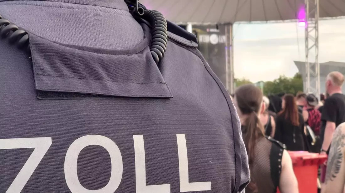 HZA-BS: Zoll ist beim M'era Luna Festival präsent - Bild: presseportal.de