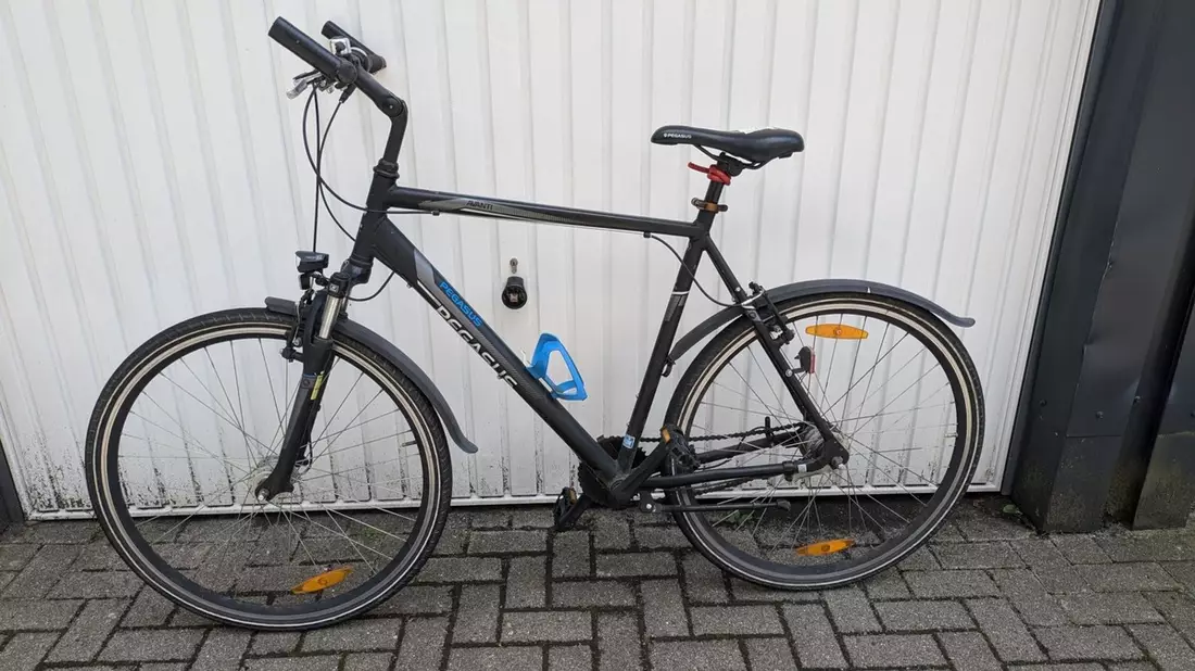 POL-STD: Gemeindehaus Düdenbüttel aufgebrochen, Fahrrad in Buxtehude sichergestellt - Polizei sucht Eigentümer - Bild: presseportal.de