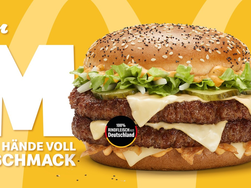 Der M®: Zwei Hände voll Geschmack ab sofort bei McDonald's in Deutschland - Foto: presseportal.de