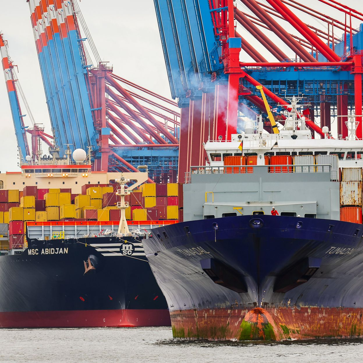 Nach den Worten von Ifo-Konjunkturchef Timo Wollmershäuser steckt die deutsche Wirtschaft fest. (Archivbild) - Foto: Christian Charisius/dpa