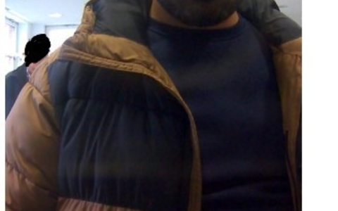 POL-H: Öffentlichkeitsfahndung: Unbekannter nach Computerbetrug Laatzen gesucht - Foto: presseportal.de