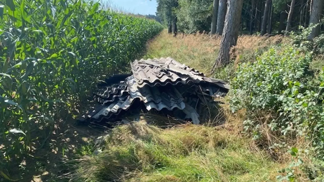 POL-VER: +Illegale Abfallentsorgung++Brand in Küche++Unfallfahrerin flüchtet mit 2,6 Promille++Einbruch in Transporter++Radfahrerin übersehen++Zwei Verletzte bei Unfall++Vorfahrt missachtet+ - Bild: presseportal.de