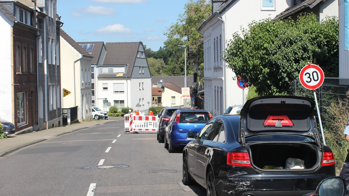 POL-RBK: Bergisch Gladbach - Zeugen nach Verkehrsunfallflucht gesucht - Foto: presseportal.de
