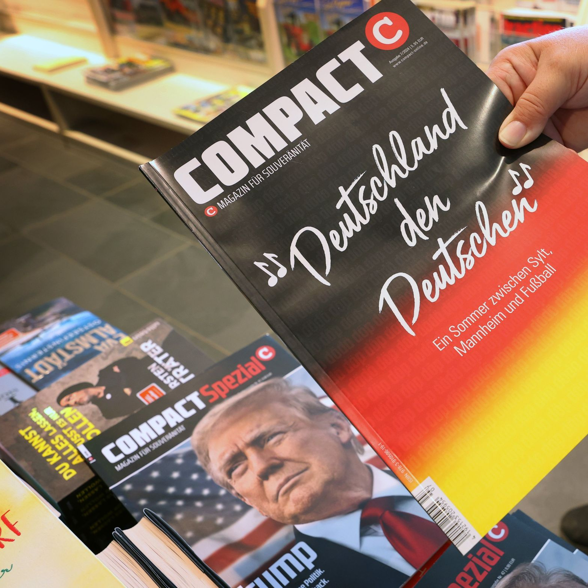 Das Bundesverwaltunsgericht hat das Verbot des rechtsextremen «Compact»-Magazins vorläufig aufgehoben. (Archivbild) - Foto: Karl-Josef Hildenbrand/dpa