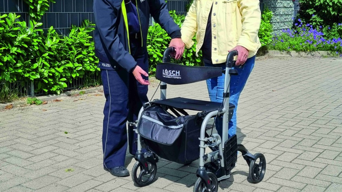POL-HA: Seniorentag der Polizei Hagen: Prävention und Sicherheit im Straßenverkehr für ältere Menschen - Foto: presseportal.de