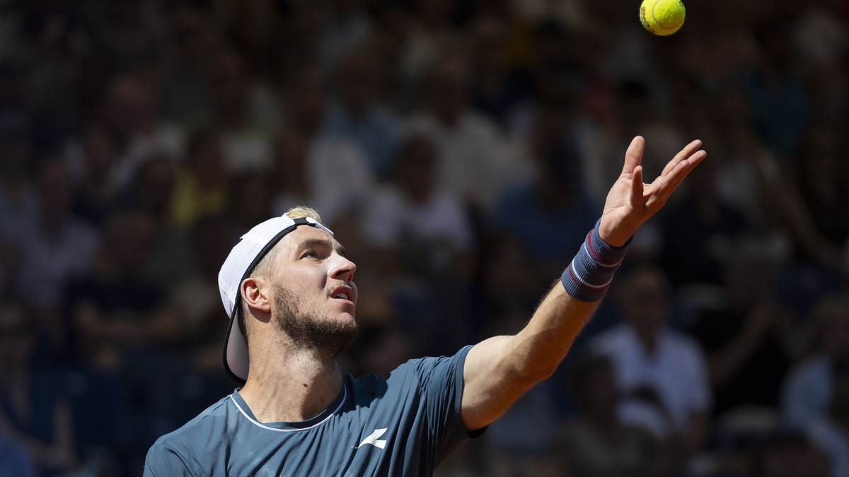 Jan-Lennard Struff ist beim Turnier in Cincinnati an Stefanos Tsitsipas gescheitert. - Foto: Peter Klaunzer/KEYSTONE/dpa