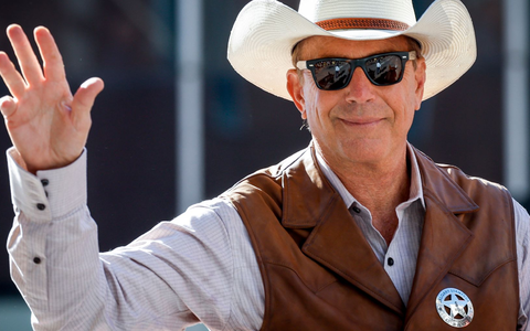 Parademarschall und Schauspieler Kevin Costner . - Foto: Jeff Mcintosh/Canadian Press via ZUMA Press/dpa