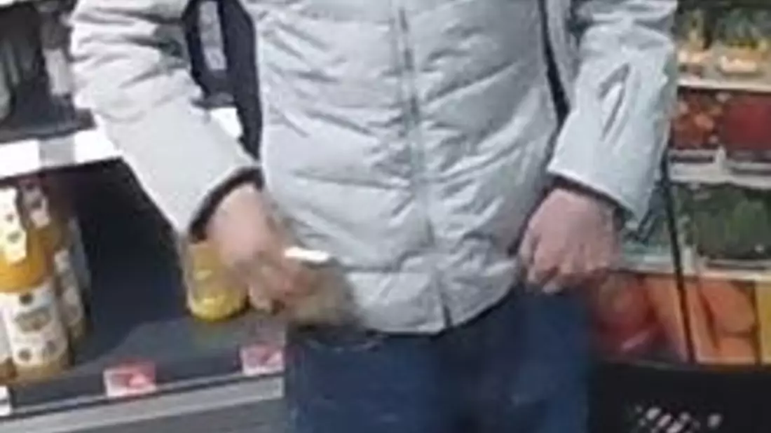 POL-DEL: Landkreis Oldenburg: Schwerer Fall des Diebstahls in Supermarkt in Hude-Wüsting +++ Öffentlichkeitsfahndung nach unbekannten Tatverdächtigen - Bild: presseportal.de