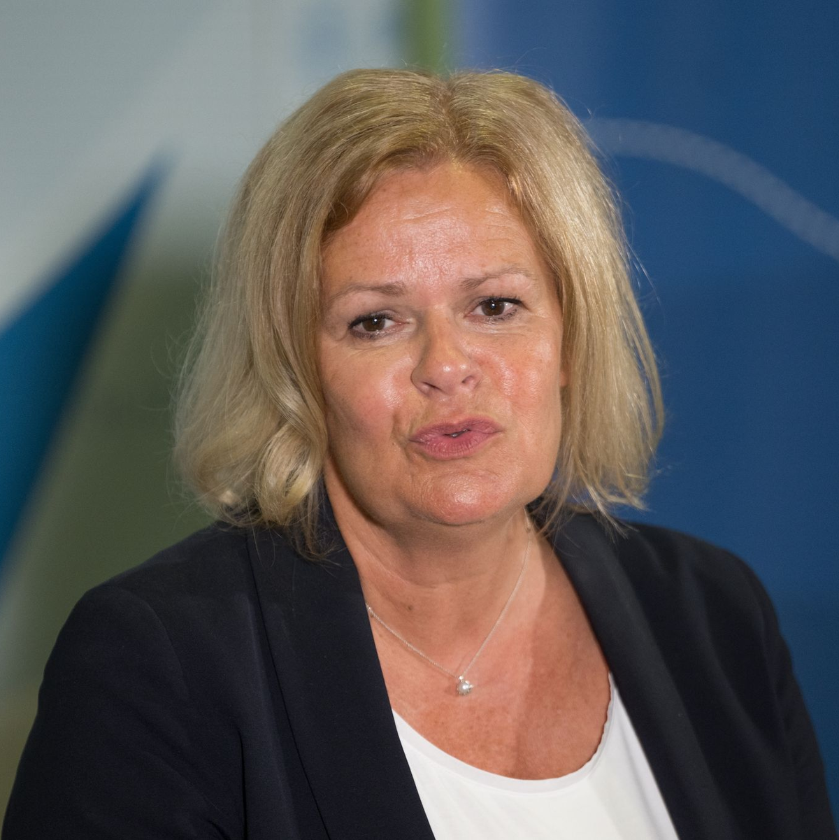 Innenministerin Faeser hält keinen Kurswechsel für nötig. - Foto: Sebastian Christoph Gollnow/dpa