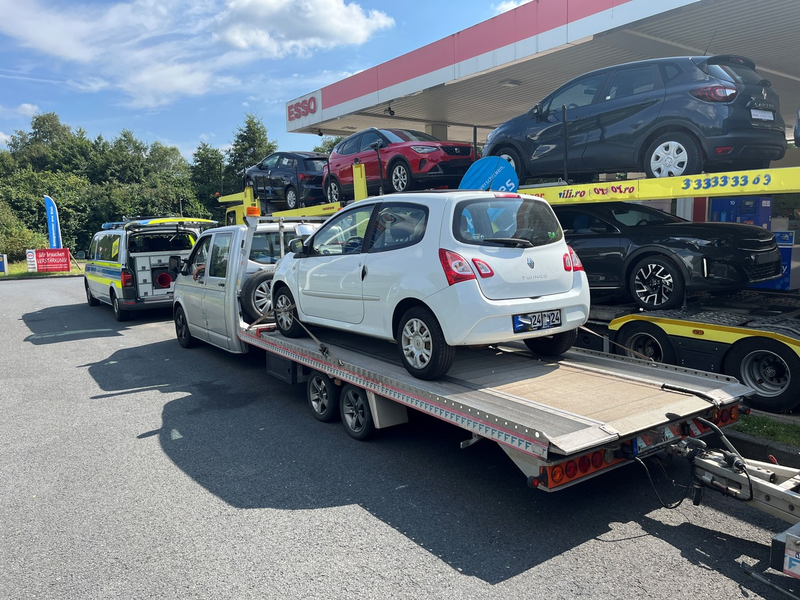 API-TH: Fahrzeugtransporter mit 111 km/h unterwegs - Foto: presseportal.de