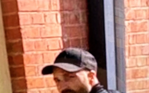 LPI-EF: Öffentlichkeitsfahndung nach Kellereinbrecher in Erfurt - Foto: presseportal.de